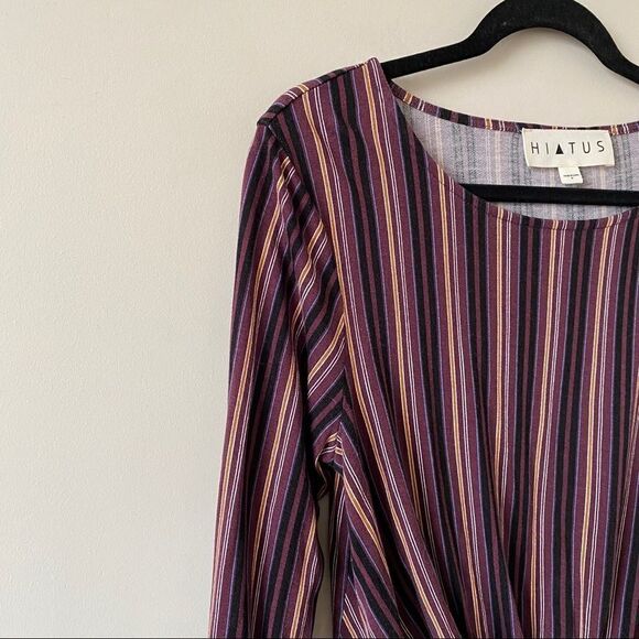 HIATUS-KNOT Front Stripe Long Sleeve Top - Picture 5 of 8